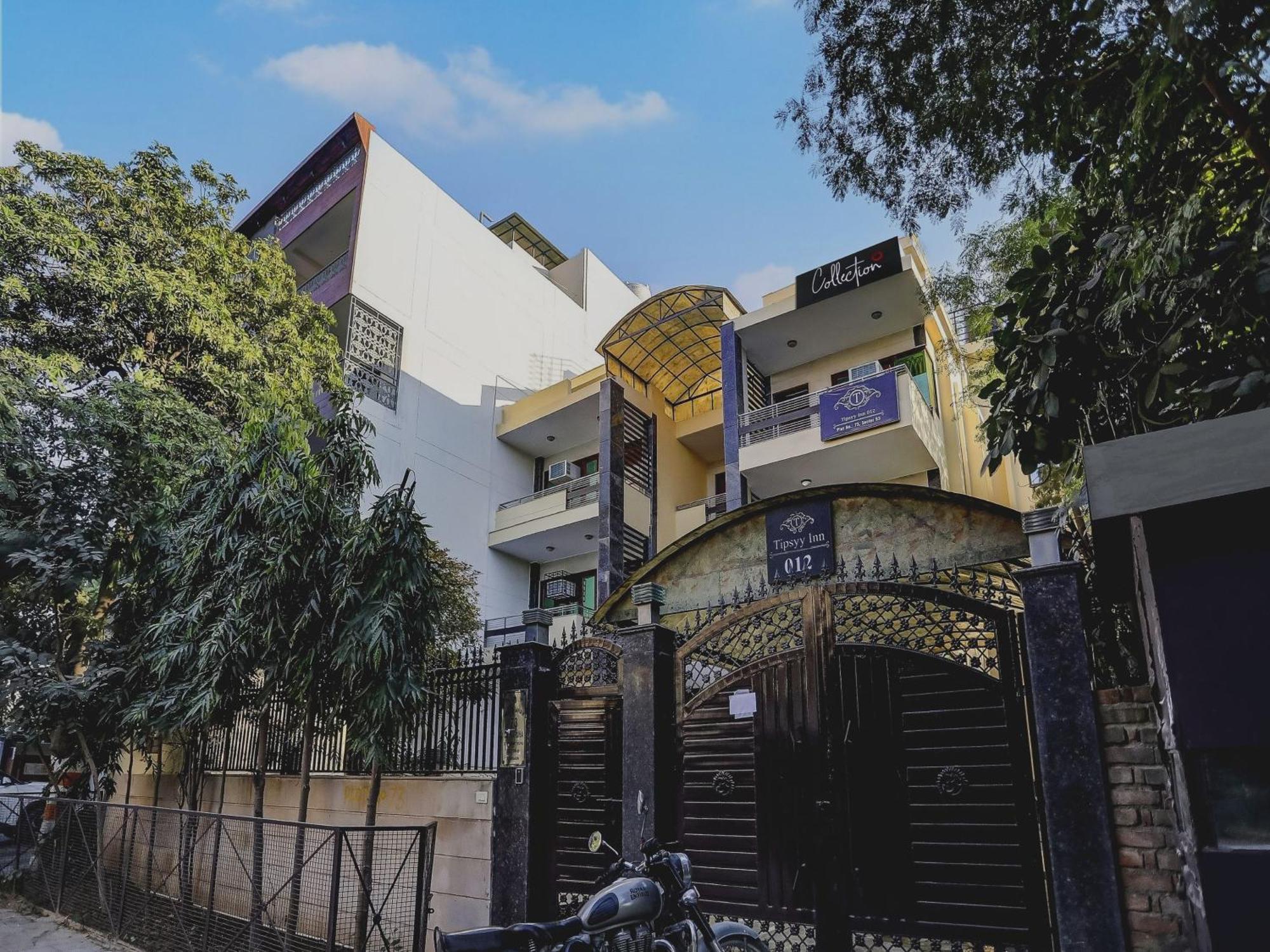 Super Capital O Uk House Residency Hotel Gurgaon Exterior foto
