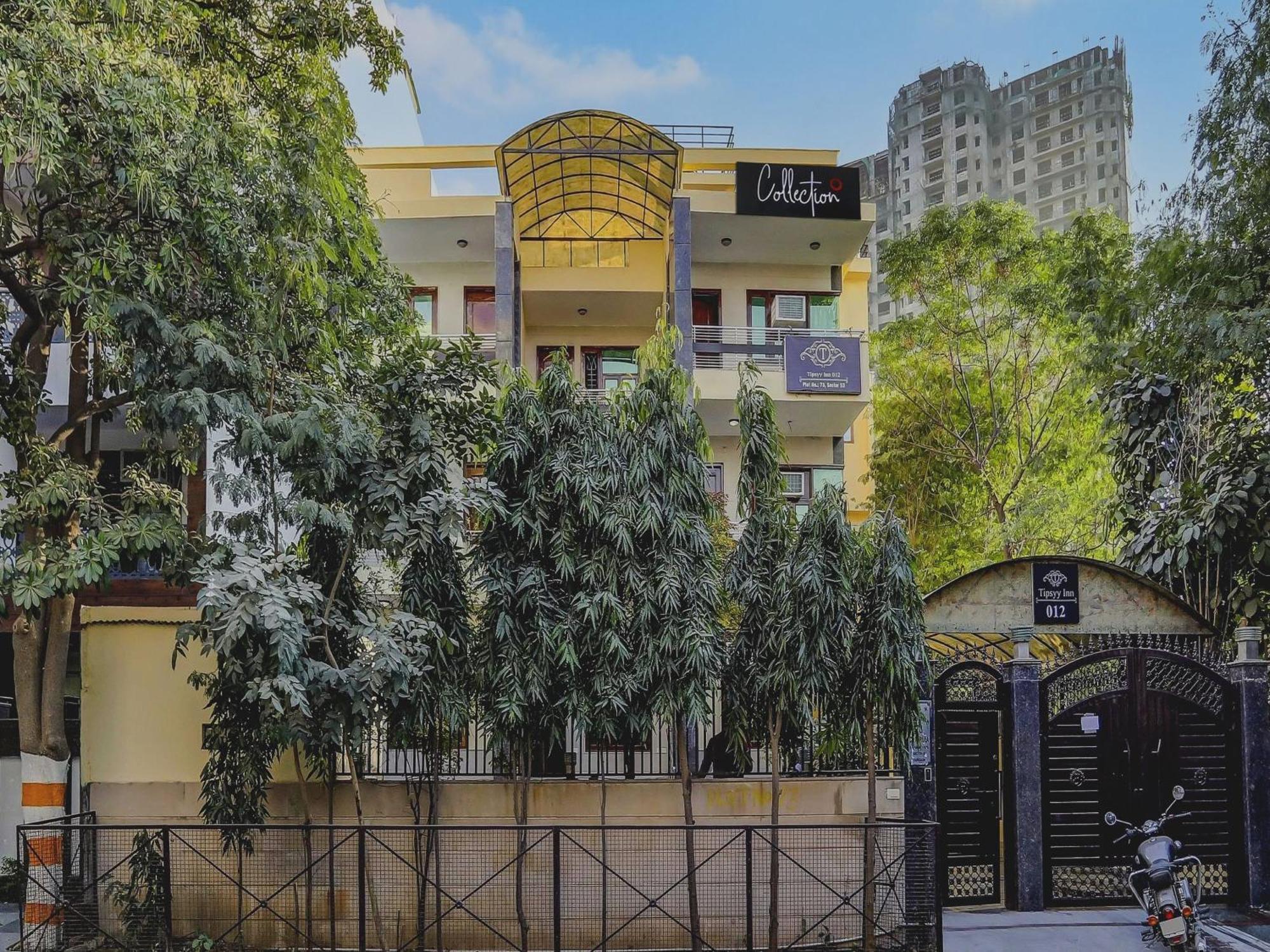 Super Capital O Uk House Residency Hotel Gurgaon Exterior foto